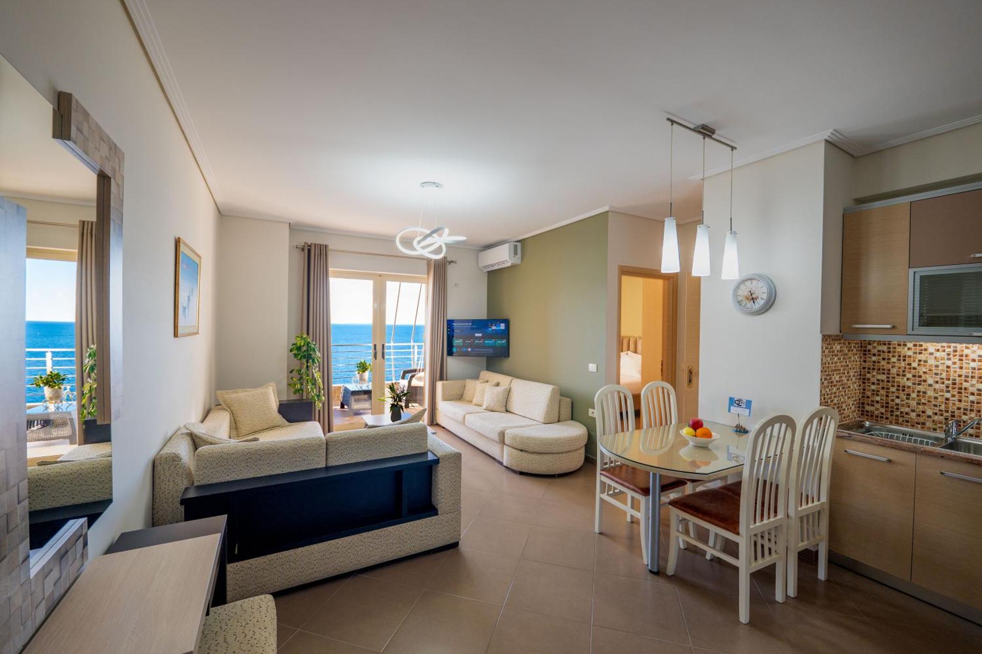 Cavo Paradise Sarandë Exteriör bild